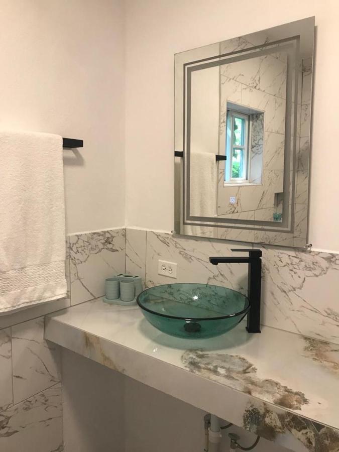Centrally Located Room - 5 بورت أنطونيو المظهر الخارجي الصورة